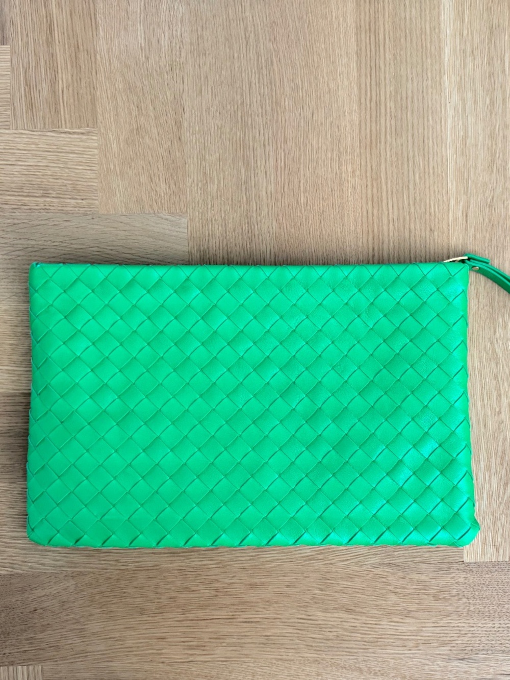 bottega veneta Intrecciato green Leather Large Clutch